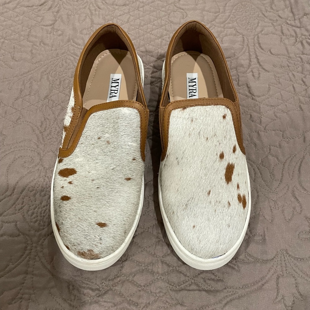 Myra genuine cowhide leather loafers size 9. NWOT.